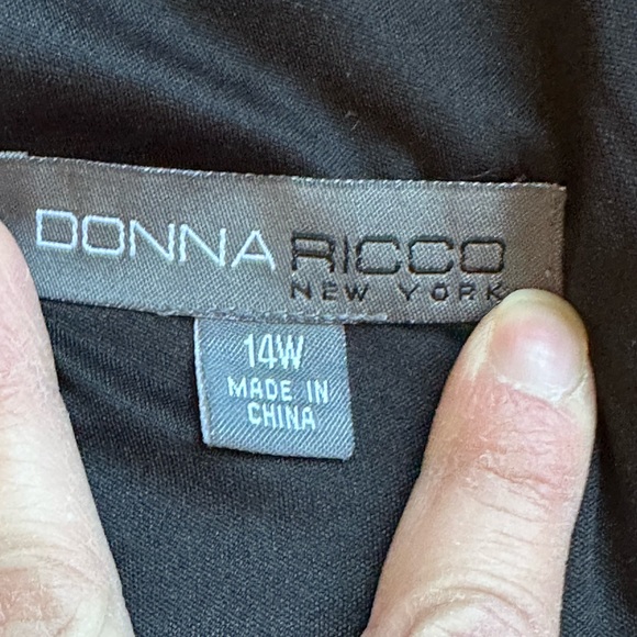 Donna Ricco NY Black & White Lines Halter Top Zip In Back SZ 14W Great Condition - Picture 9 of 14